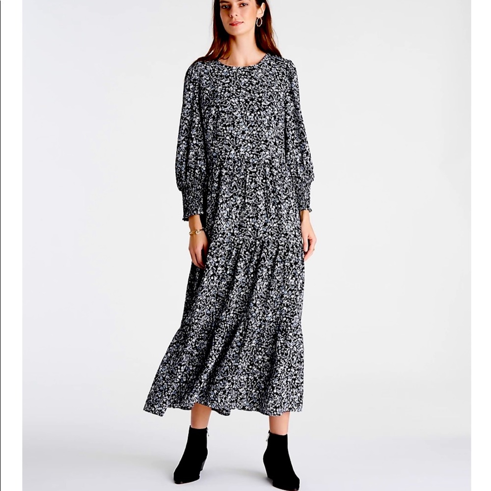 ANN TAYLOR
Floral Tiered Midi Dress In Black / Size M